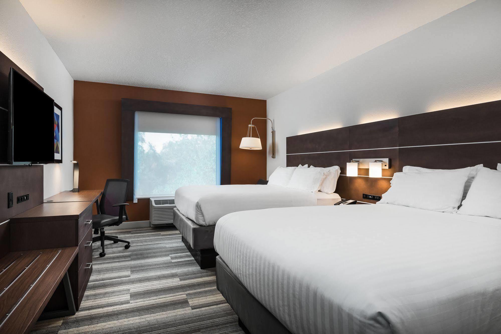 Holiday Inn Express Hotel & Suites Bartow By Ihg Exterior foto